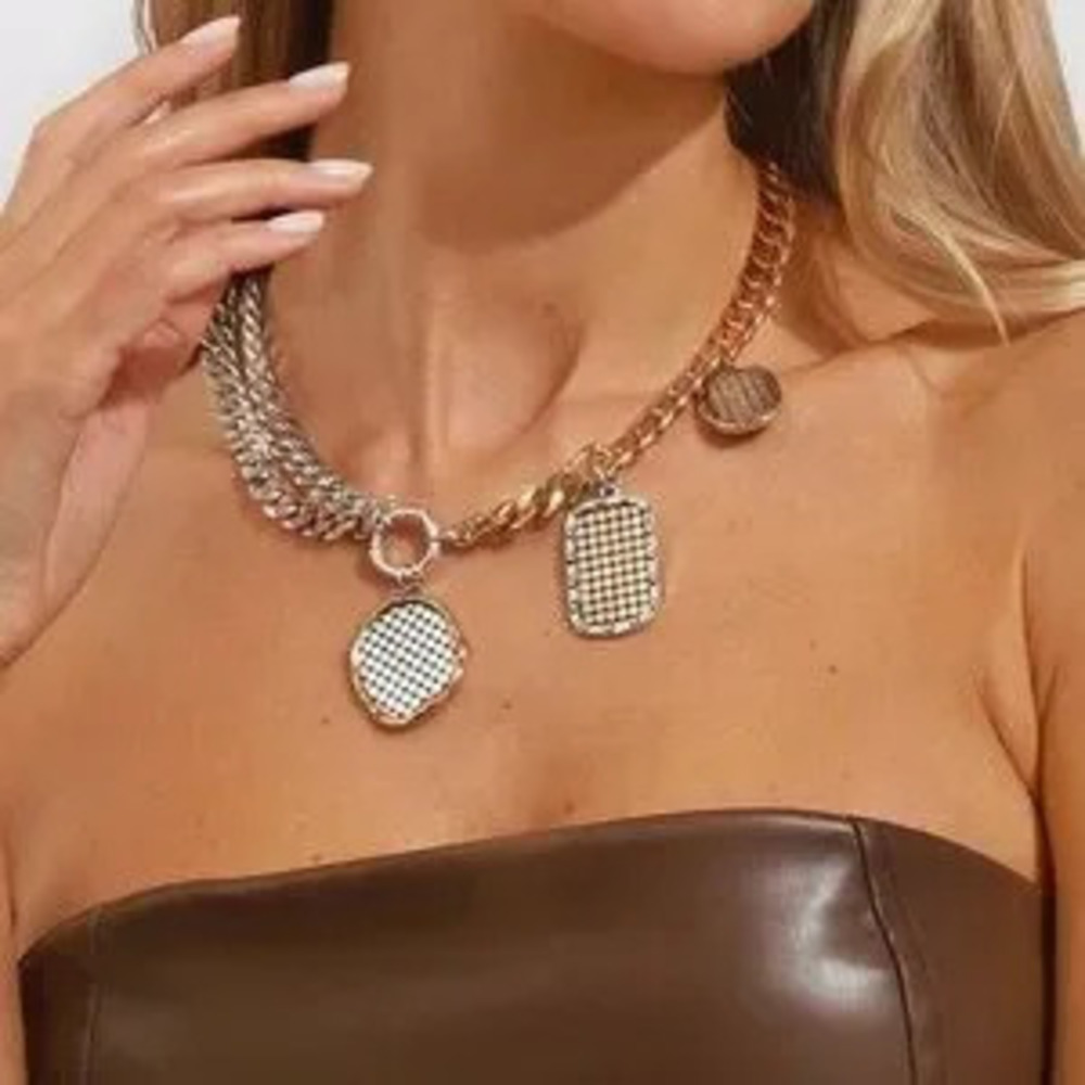 Dual-Tone Heirloom Chain Necklace with Sculpted Medallions